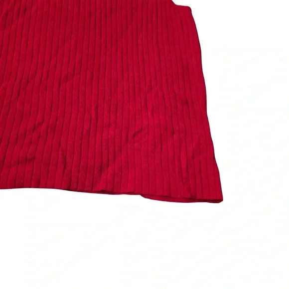 St. John Red Top Stretch Size Medium Sleeveless - Picture 5 of 11